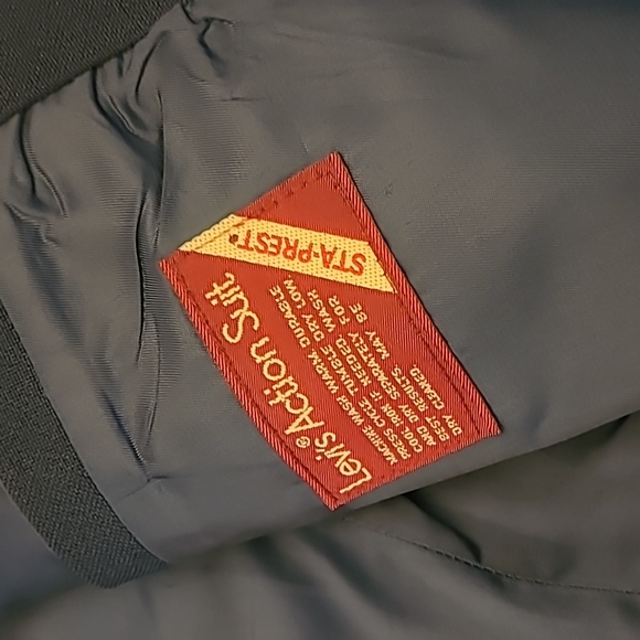 1970s VTG Levi's Sta-Prest Navy Acrion Suit Jacket with Gold Buttons - Picture 8 of 17